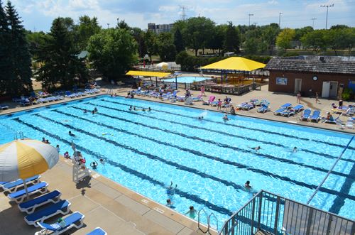 People at Palos Pool